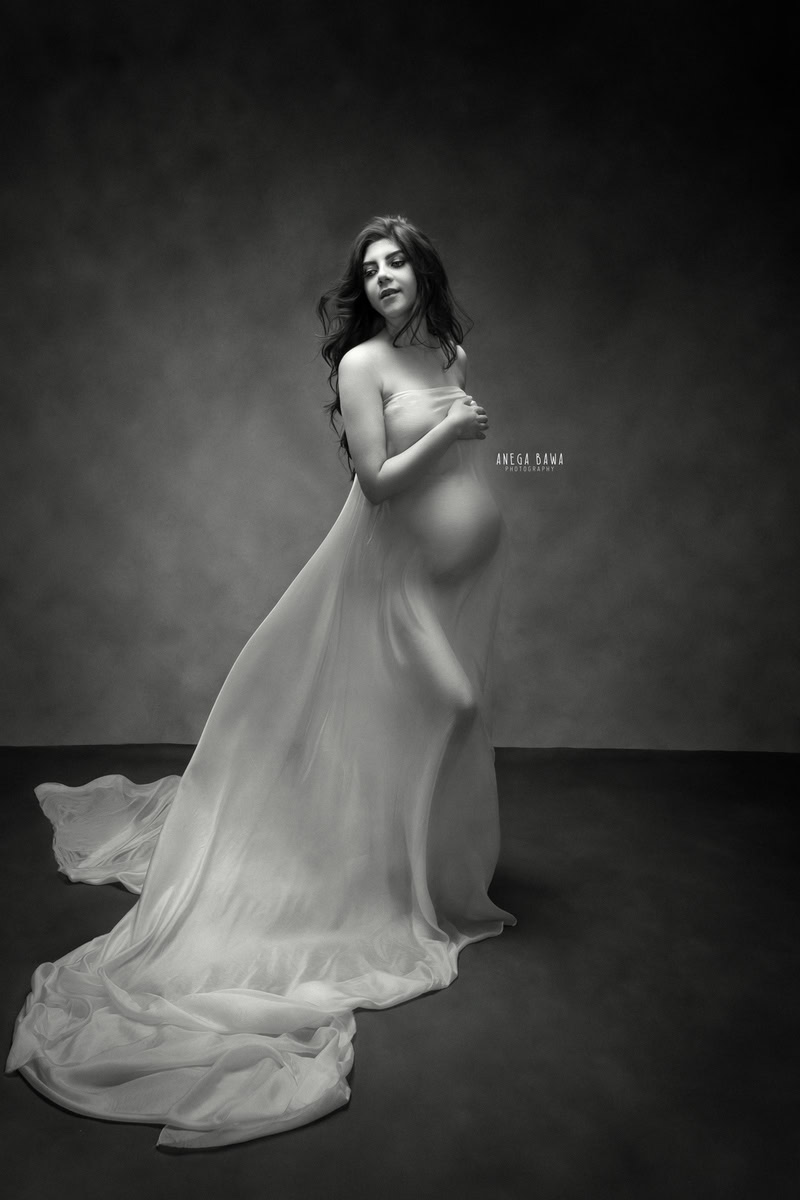 Black and white maternity portrait