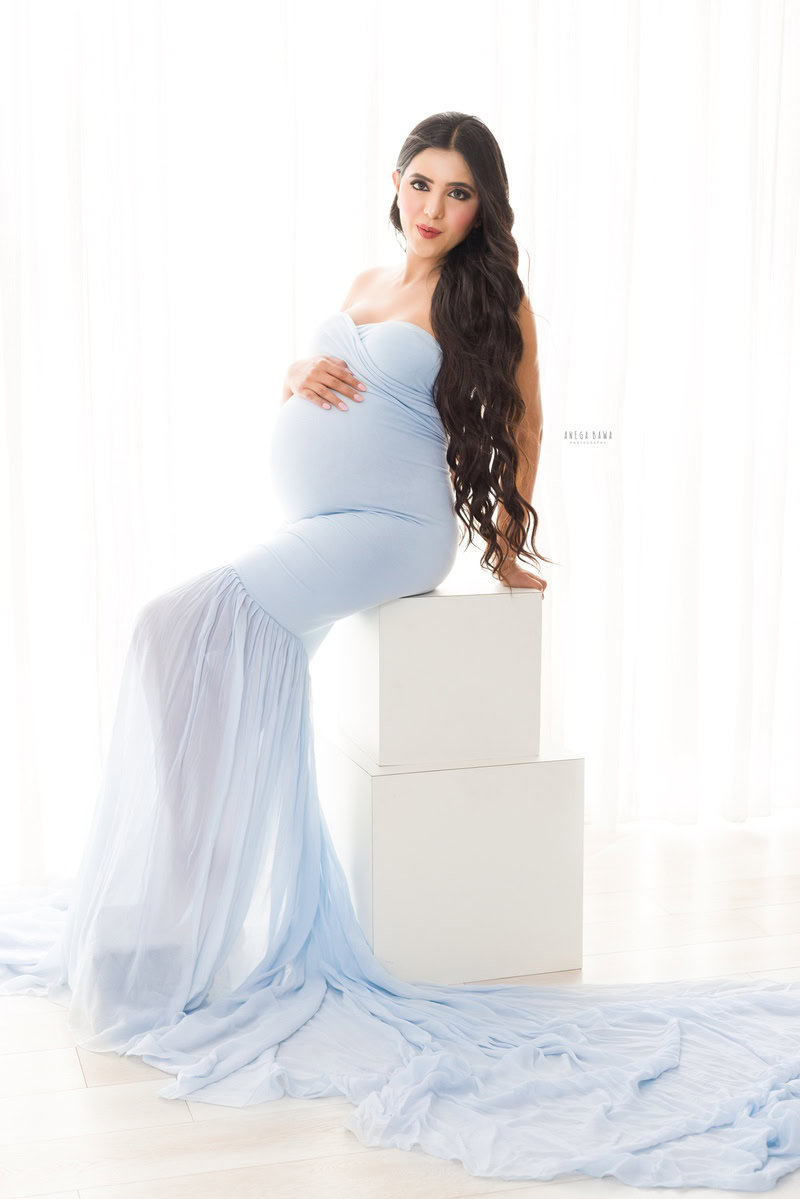 Maternity Photoshoot Delhi: Sky Blue Tube with Drape, Sitting by Anega Bawa Photography, Gurgaon Noida